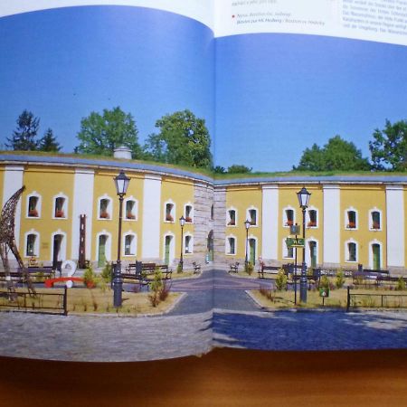 Der Kleine Bauernhof Keine Arbeiter Zadnych Pracownikow Apartment Lubiatow  Bagian luar foto