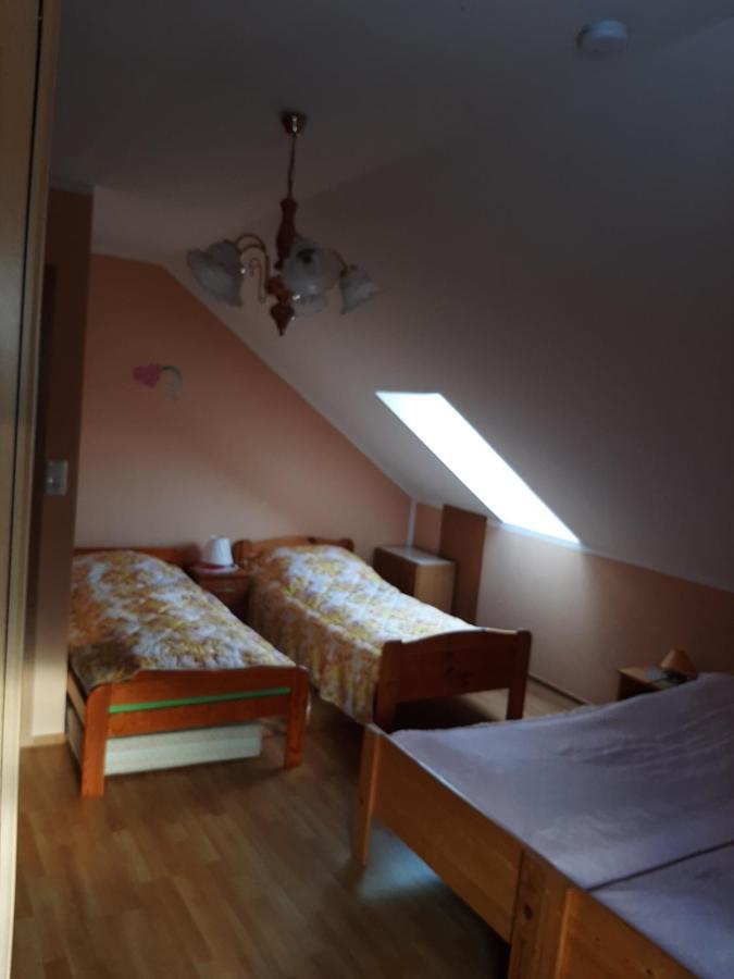 Der Kleine Bauernhof Keine Arbeiter Zadnych Pracownikow Apartment Lubiatow  Bagian luar foto
