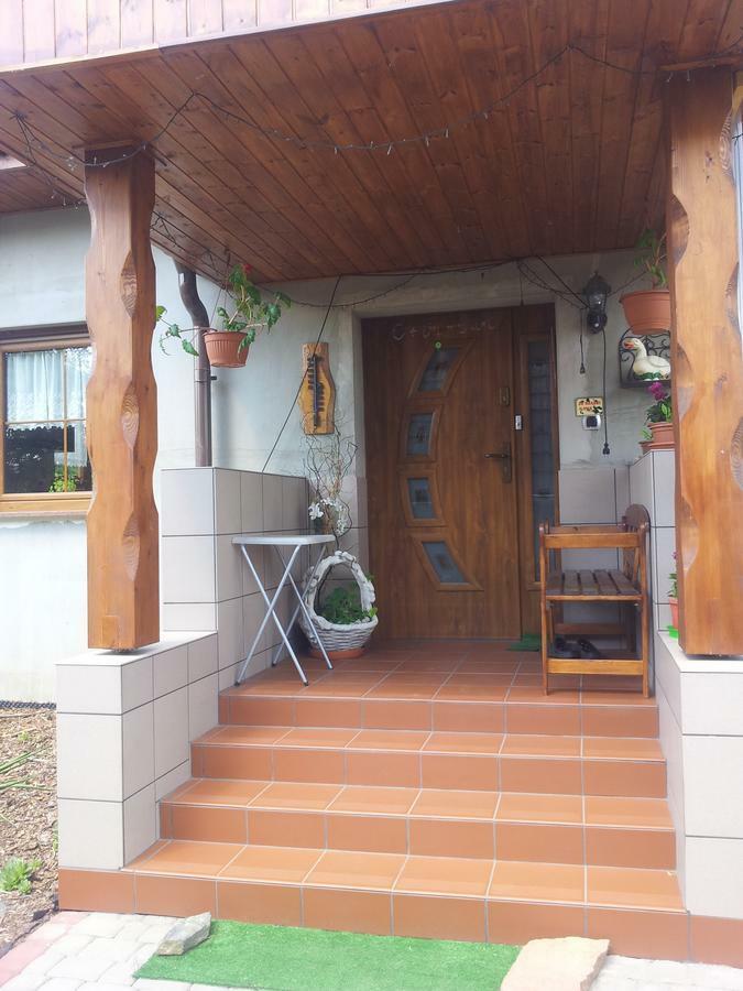 Der Kleine Bauernhof Keine Arbeiter Zadnych Pracownikow Apartment Lubiatow  Bagian luar foto