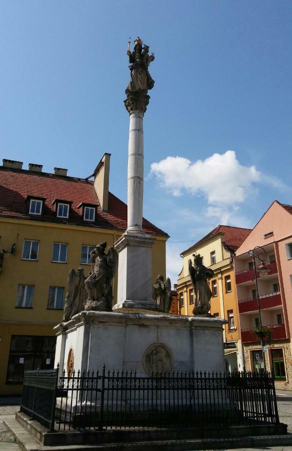 Der Kleine Bauernhof Keine Arbeiter Zadnych Pracownikow Apartment Lubiatow  Bagian luar foto